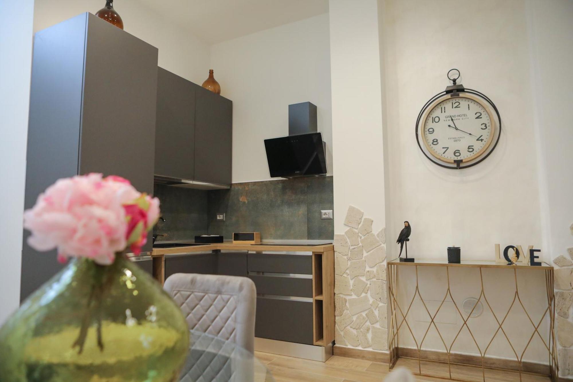 דירות בארי Luxury Regina 14 מראה חיצוני תמונה
